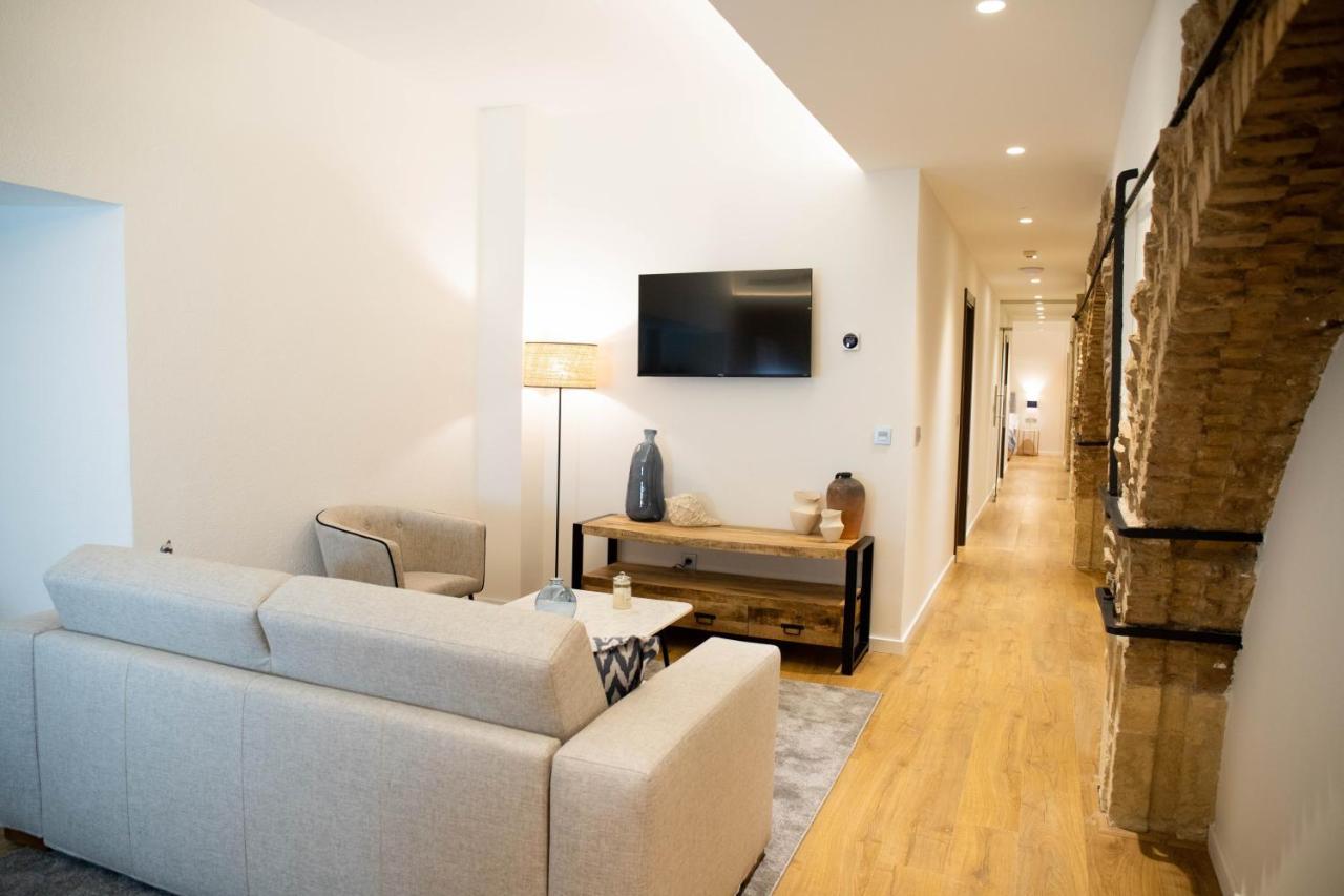 Nqn Aparts & Suites Sevilla المظهر الخارجي الصورة