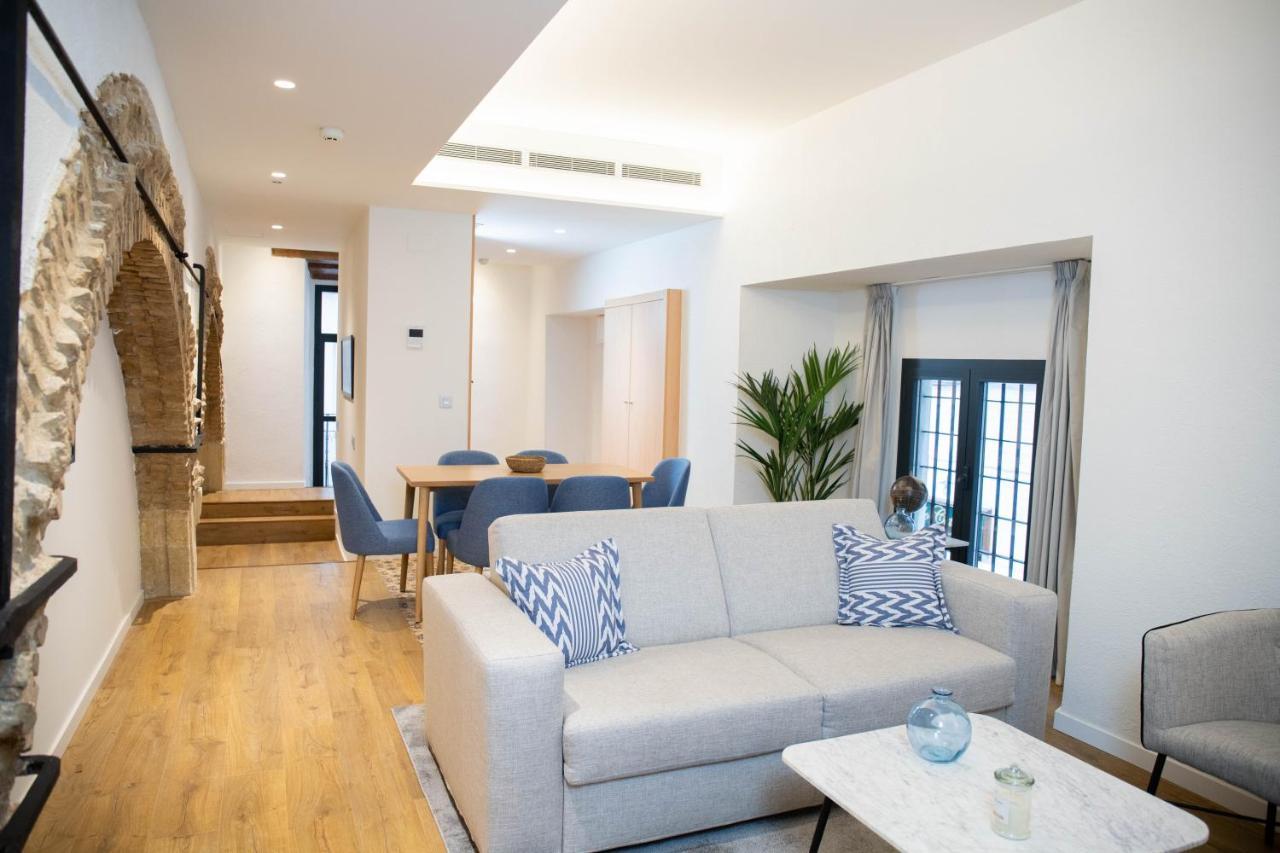 Nqn Aparts & Suites Sevilla المظهر الخارجي الصورة