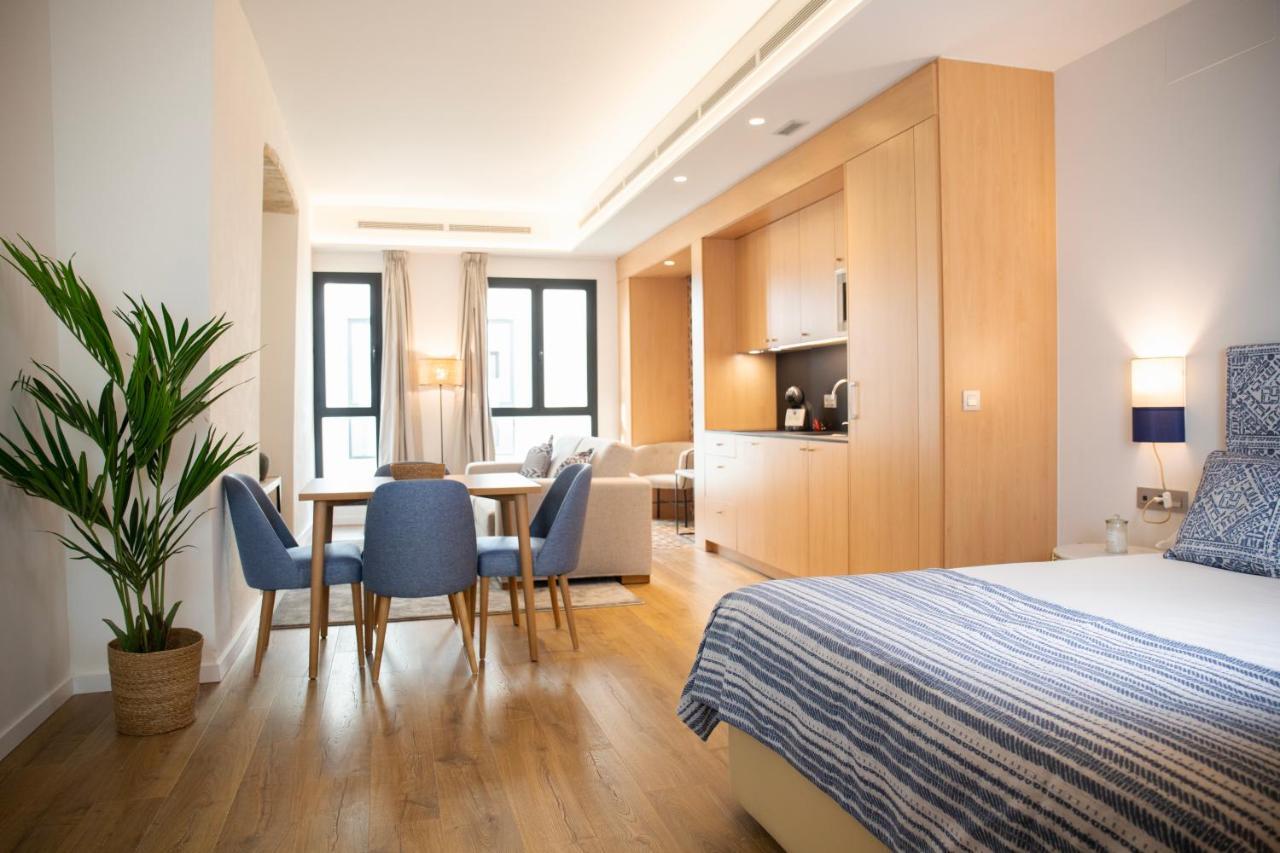 Nqn Aparts & Suites Sevilla المظهر الخارجي الصورة