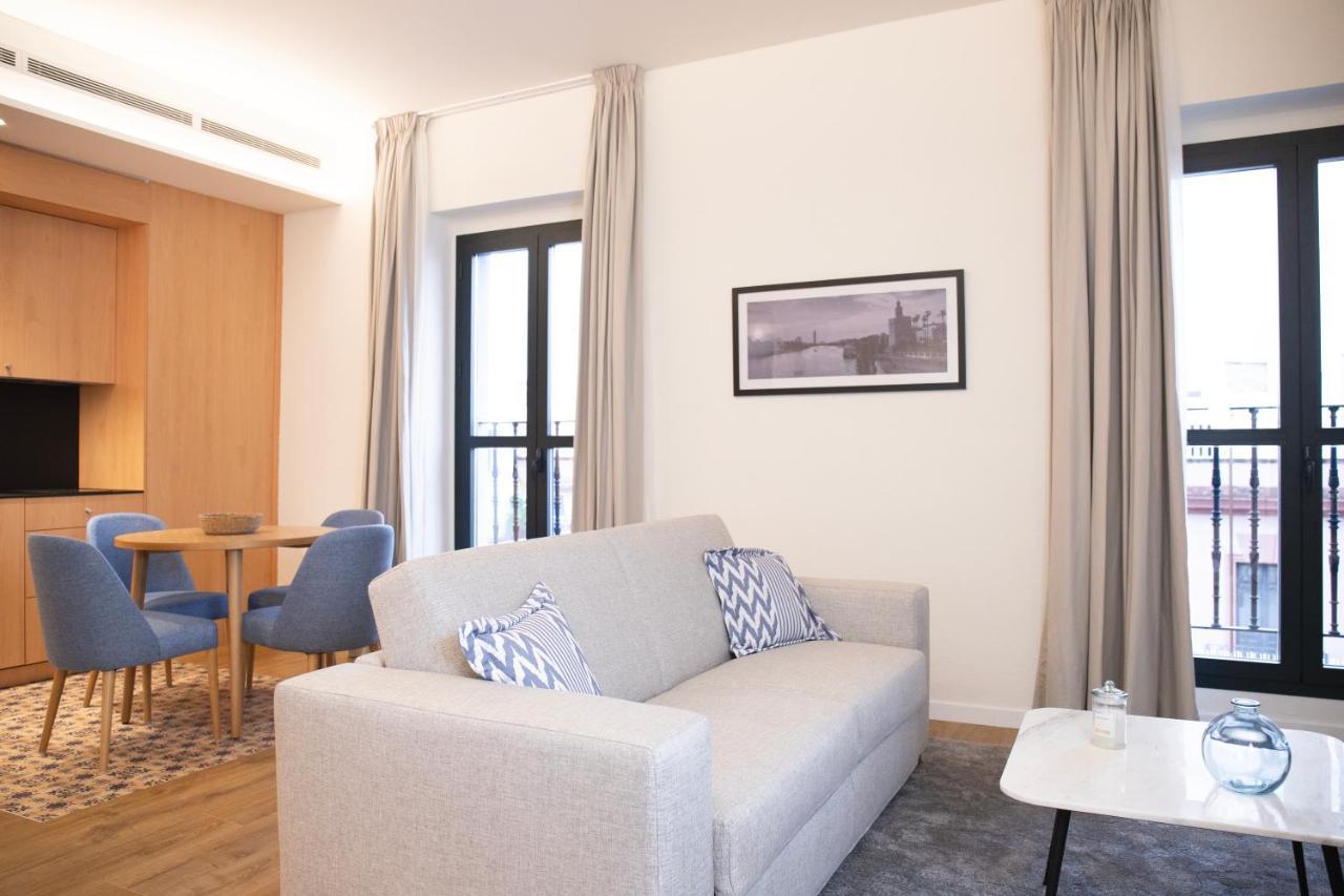 Nqn Aparts & Suites Sevilla المظهر الخارجي الصورة