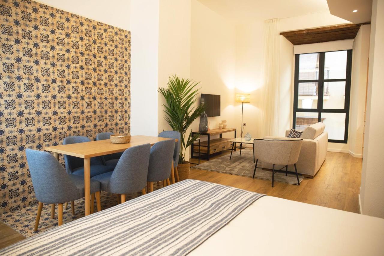 Nqn Aparts & Suites Sevilla المظهر الخارجي الصورة