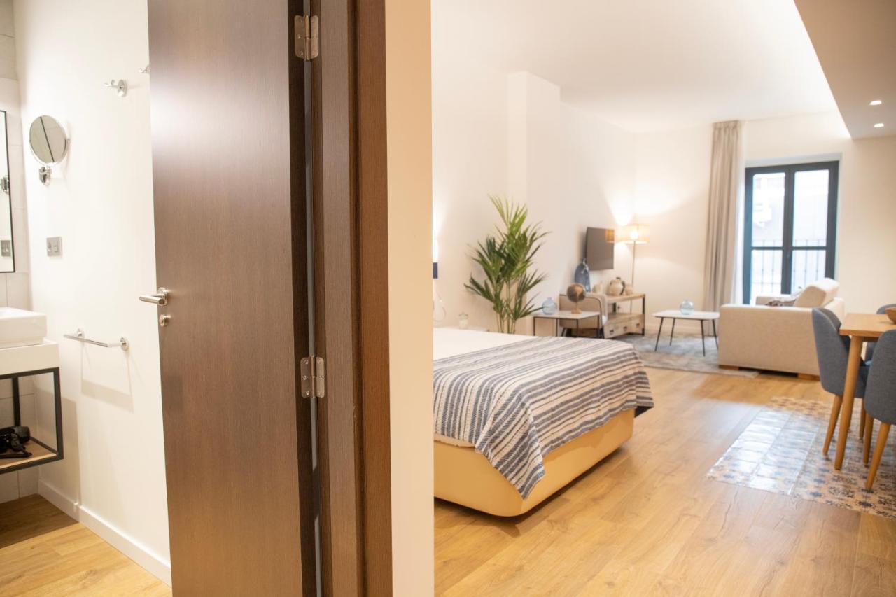 Nqn Aparts & Suites Sevilla المظهر الخارجي الصورة