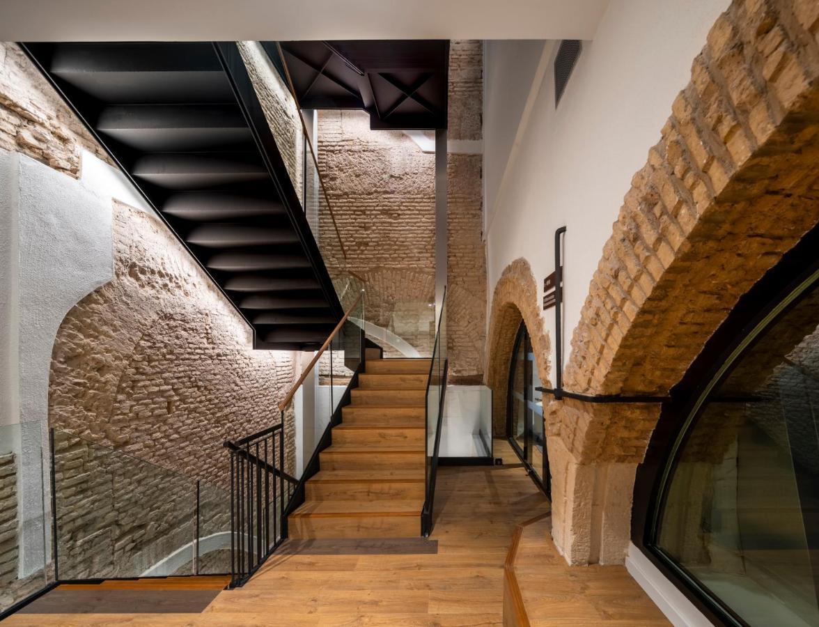 Nqn Aparts & Suites Sevilla المظهر الخارجي الصورة